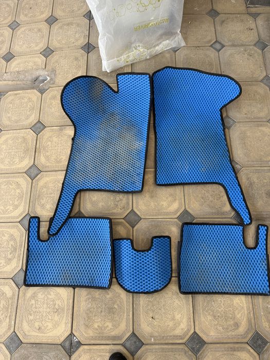 Ева полик ваздан шыккан