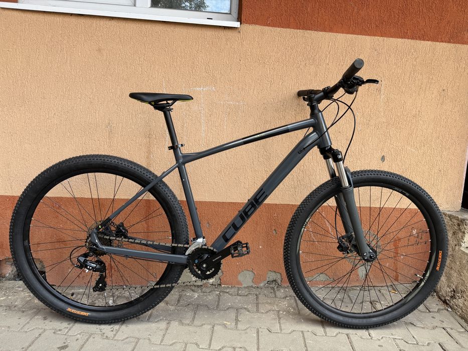 Bicicleta Cube Aim/Pro