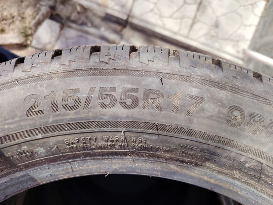 Продам Резина б/у 215/55/17