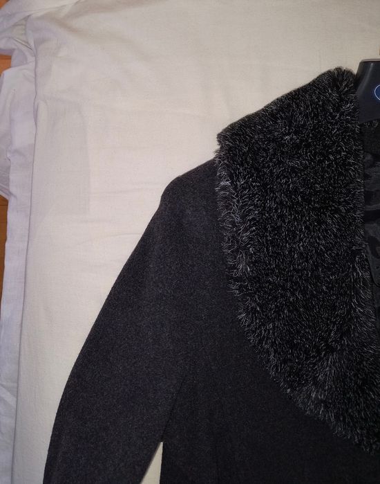 Vand palton din lana, lung, negru