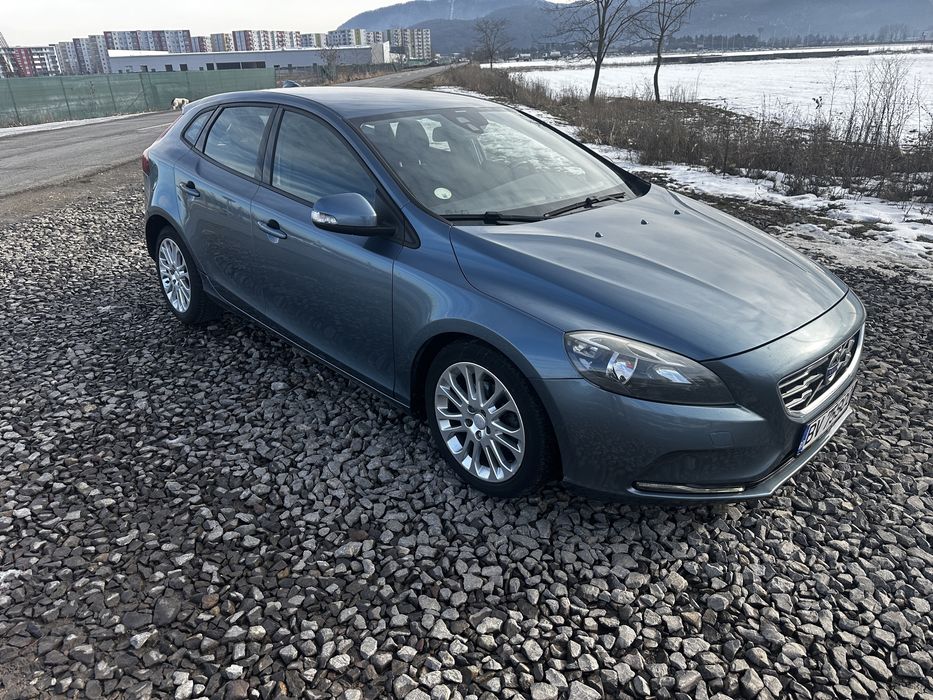 Volvo v 40 2013 proprietar