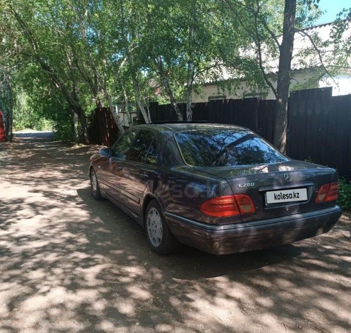 Продам мерседес 210