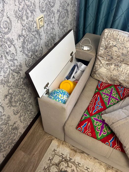 Продам диван в хорошем состоянии