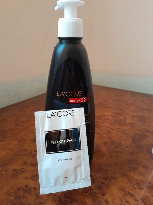 Koreyskiy kosmetika LA'CORE brendidan  SOCH TÒKILISHIGA QARSHI  SHAMPO