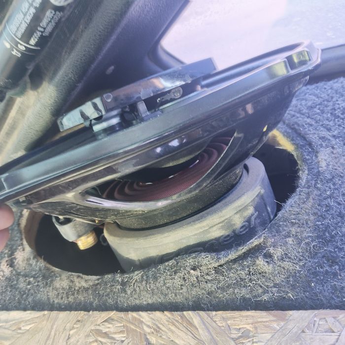 Продам колонки есть ещё саб звоните