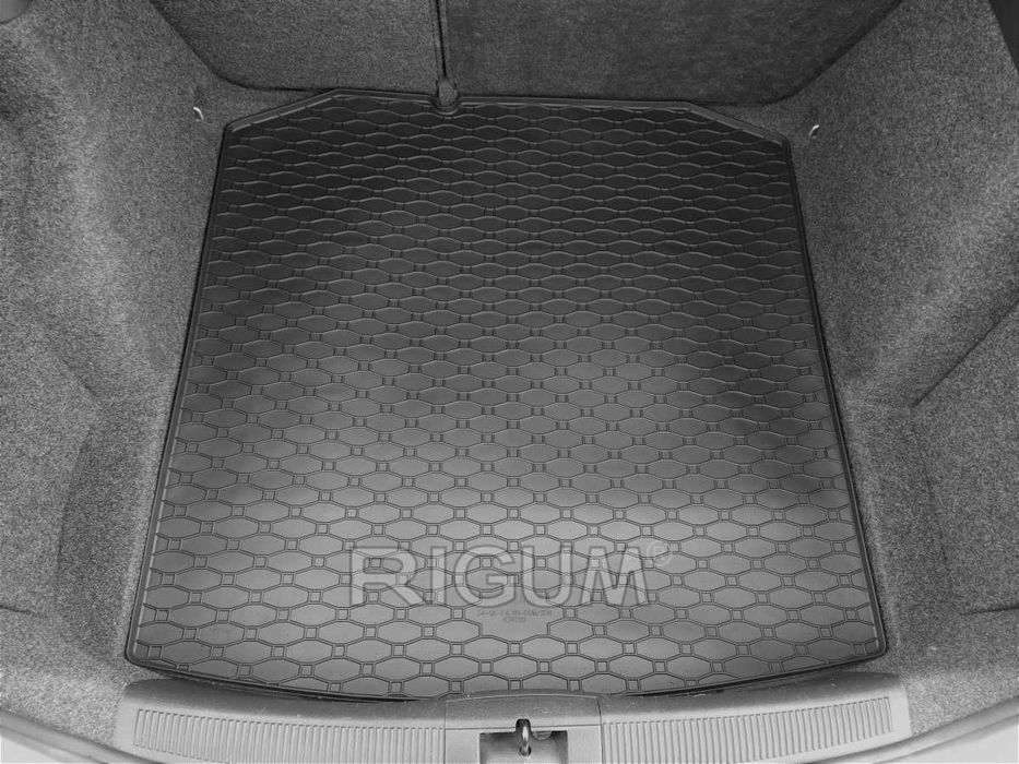 Гумени стелки и багажник SKODA FABIA I, Шкода Фабия 1, 1999-2008г.