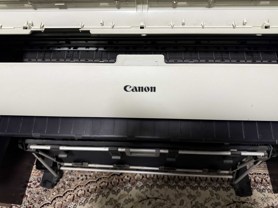 Плоттер Canon imagePROGRAF TM-300 срочно