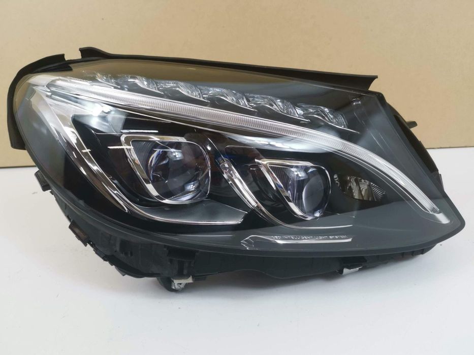 Far Dreapta Full Led Inteligent Light System Mercedes-Benz  C-Class W2