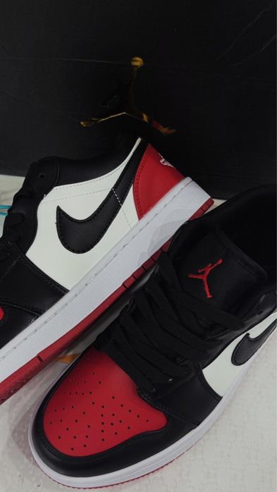 Nike Air Jordan 1 Low "Bred Toe"