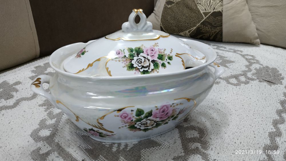 Продам красивые супницы