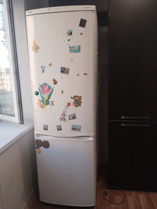 Продам холодильник