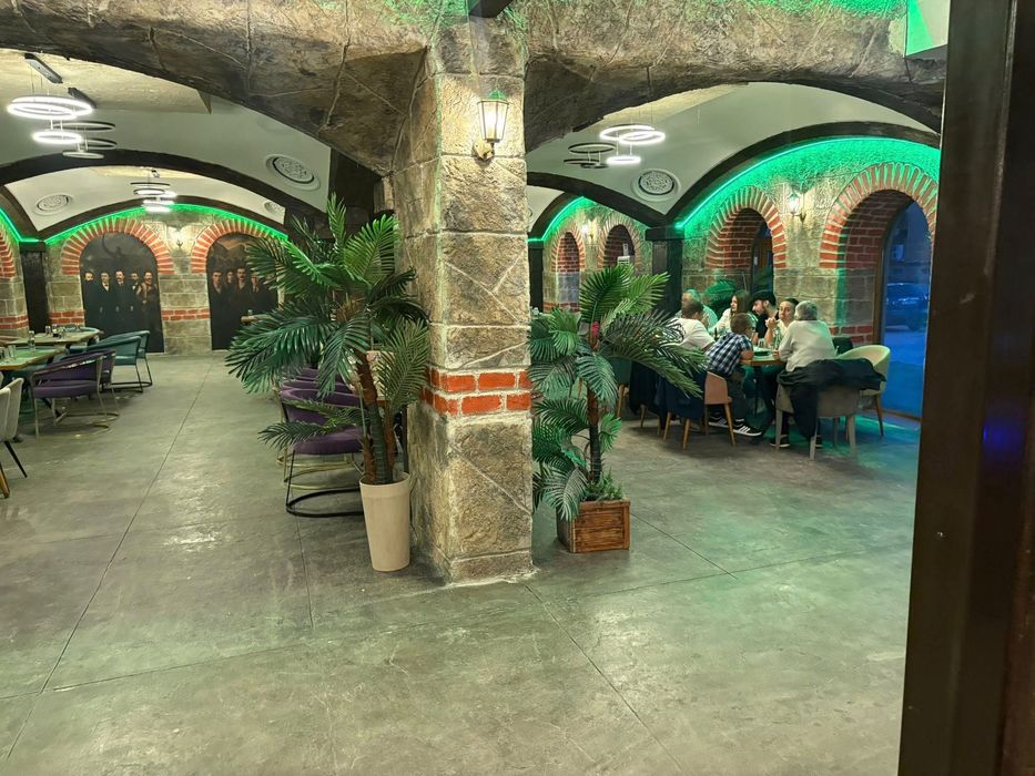 Продава се Заведение в Сливен, Българка - 1000 кв.м за 1 €/кв.м - Снимка #1