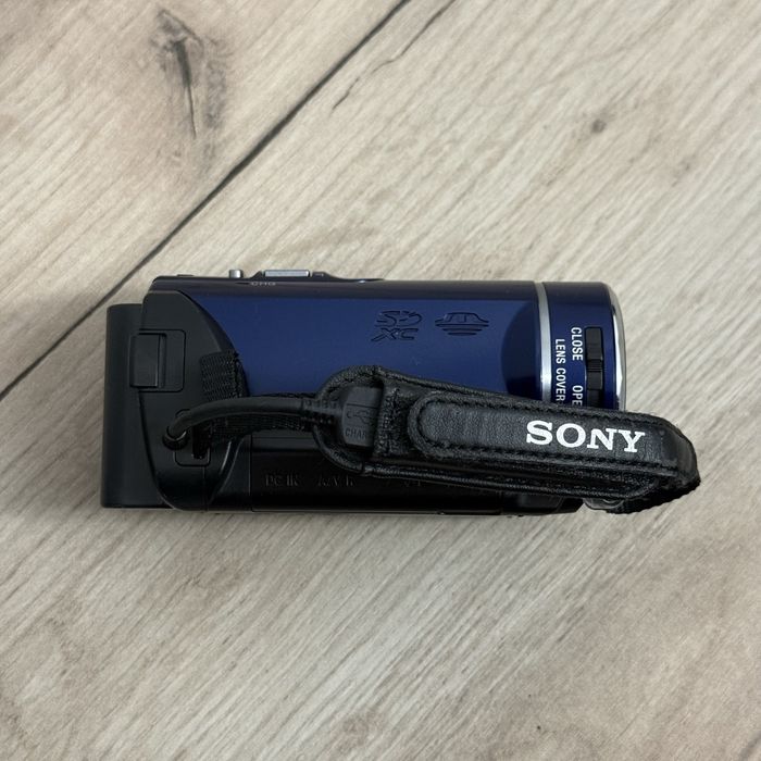 Sony Handycam HDR-CX200E