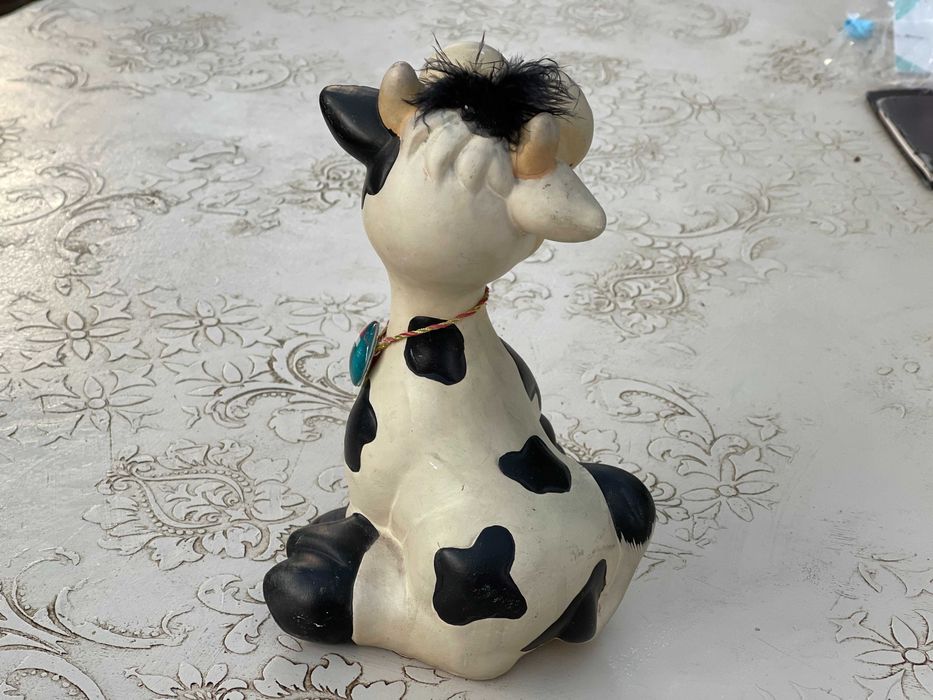 Коллекционная керамическая корова