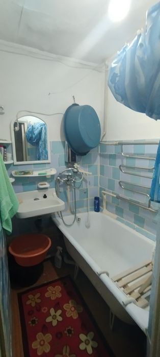 продам двухкомнатную квартиру