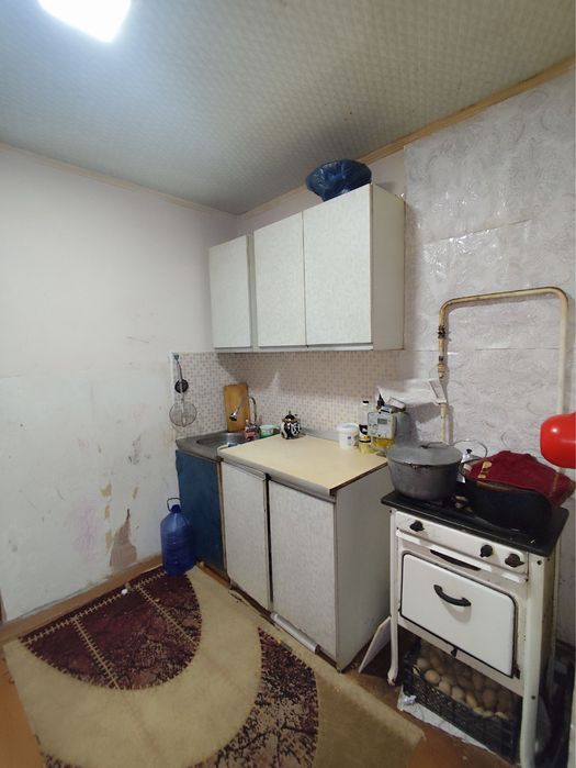 Продаётся 2 комнатная квартира, РАДУГА
