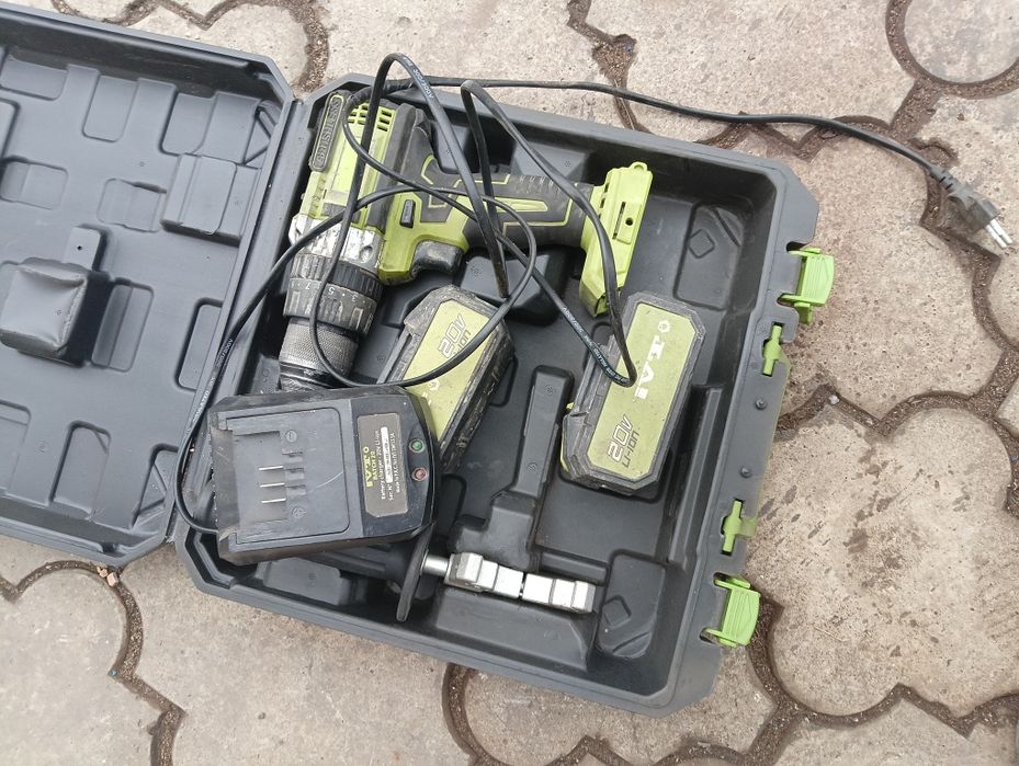 Продам: шуруповерт, ледобур