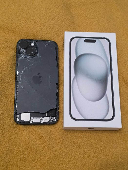 iPhone 15 128GB pentru piese fără icloud