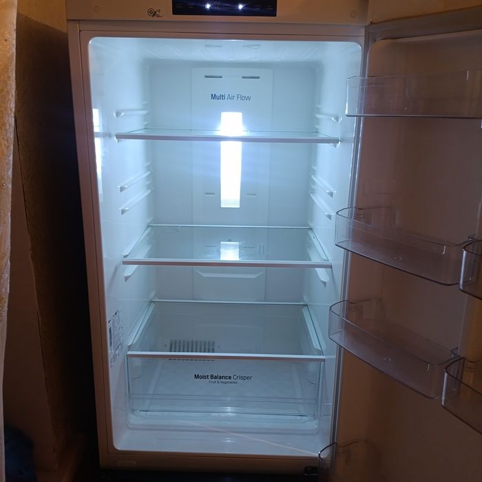 Большой холодильник