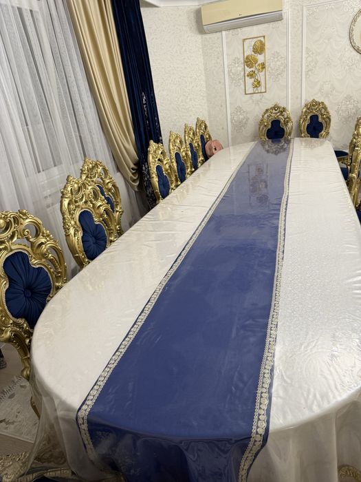 Продам стол 4-4/5 м