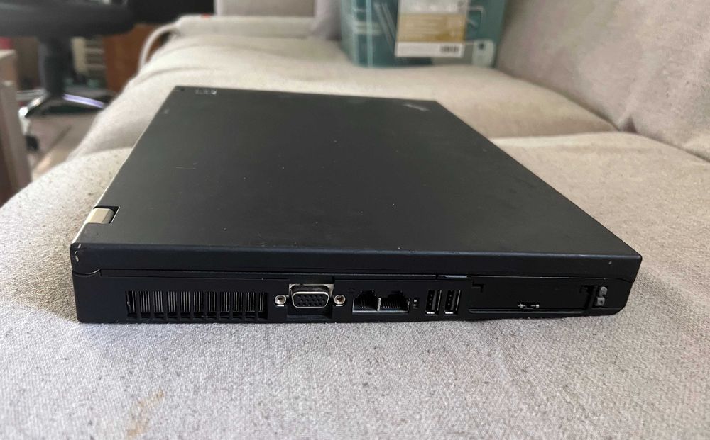 Laptop Lenovo ThinkPad R61 Core 2 Duo DEFECT fara HDD baterie