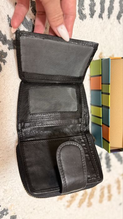 Дамско портмоне Old River  естествена кожа