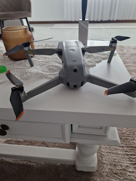 DJI Mavic Air 2 drona