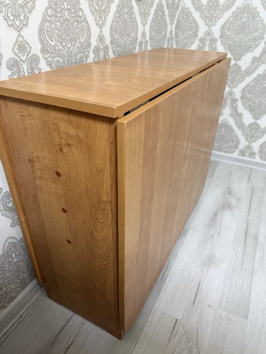 Продам стол ., ттт