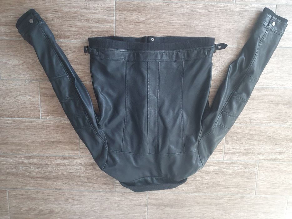 Geaca de piele femei