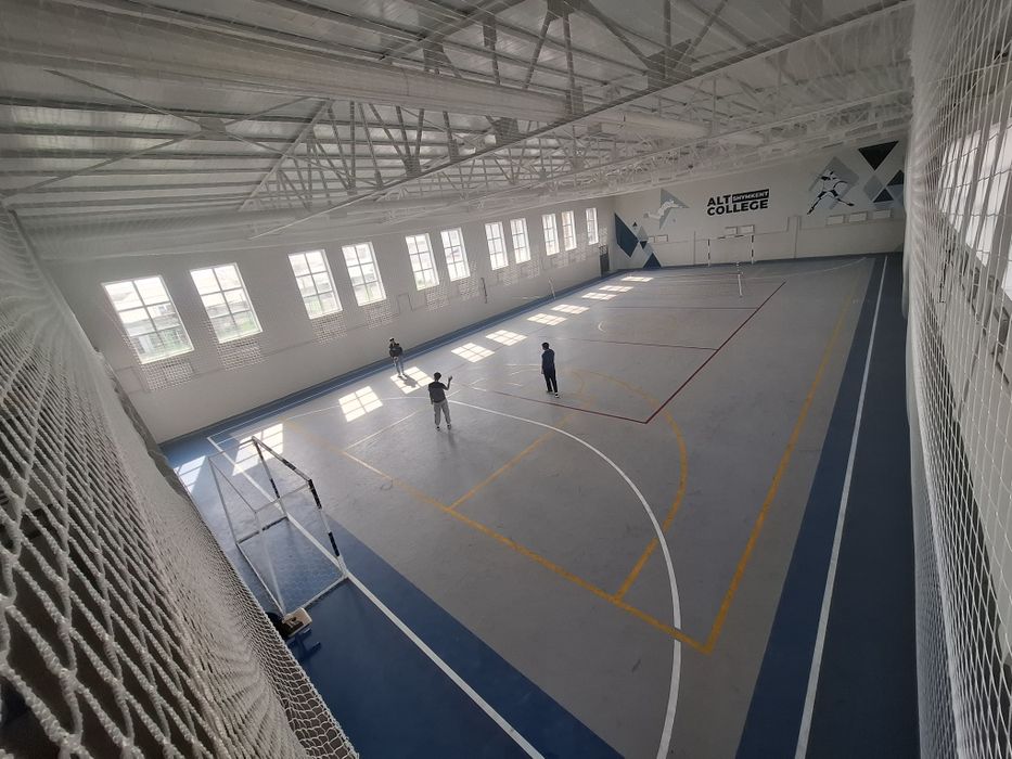 Монтаж,Работа,Спортивный Линолеумы