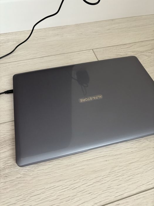 Продам ноутбуки почти новые