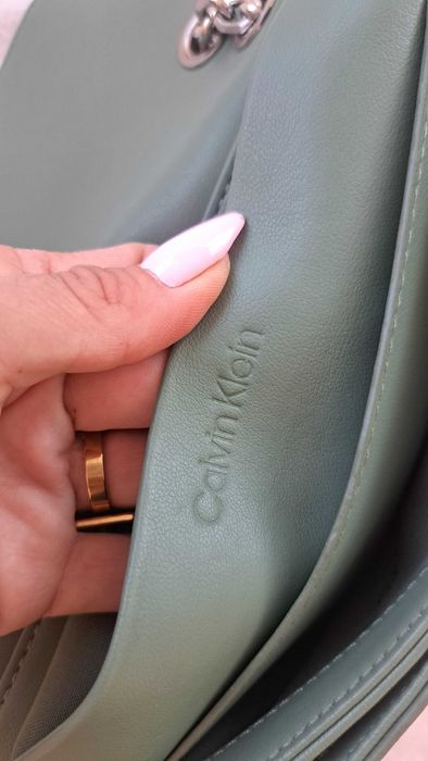 Малка Чанта Calvin klein