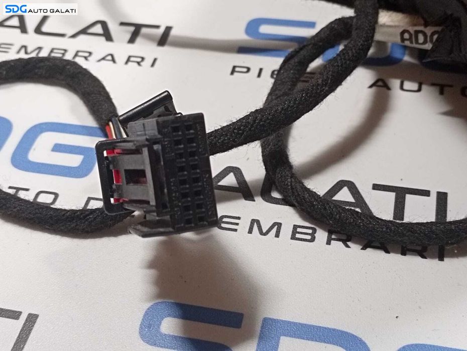 Oglinda Electrica Dreapta FARA Pliere Rabatare cu Semnalizare Volkswagen Tiguan 2007 - 2011 Cod 5N2857502N Culoare LC9X [M3826]