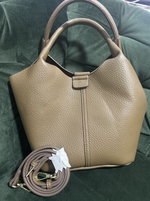 Vand poseta Mohito noua,dar fara eticheta