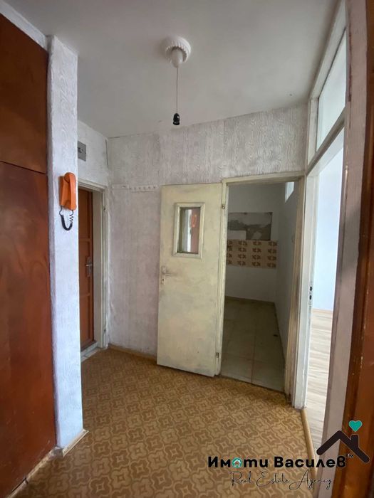 Продава се Двустаен апартамент в София, Център - 54 кв.м за 1549 €/кв.м - Снимка #3