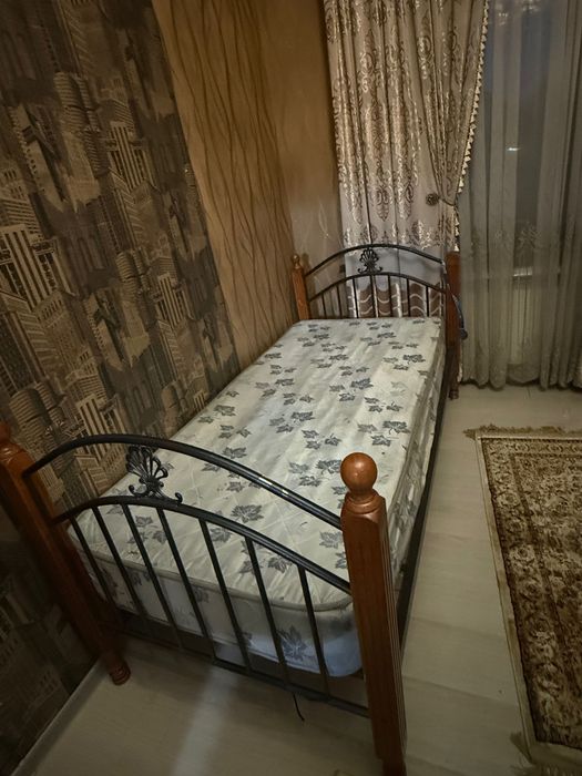 Кровать кованная с матрасом
