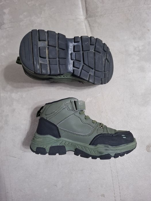 Ботинки осенние детские