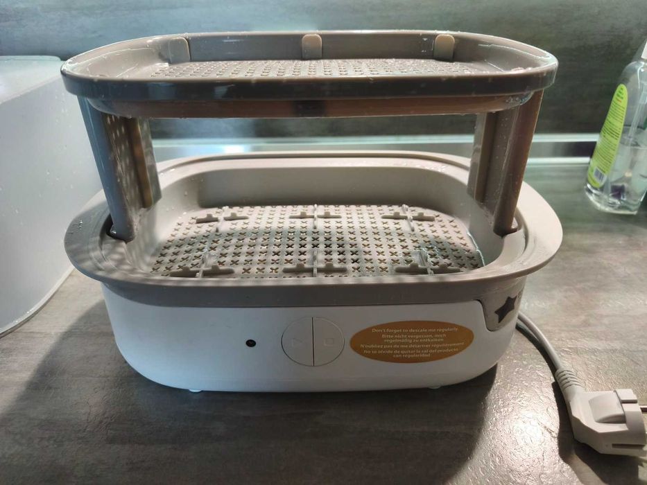 TOMMEE TIPPEE Електрически парен стерилизатор ADVANCED