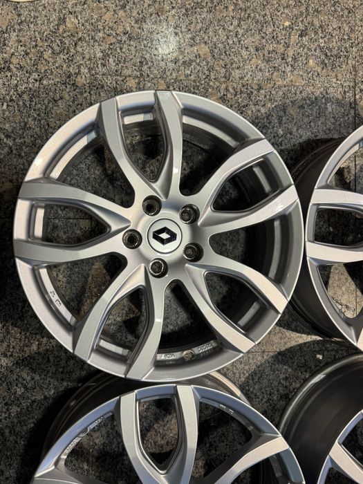 Jante Aliaj 18 5x114.3 Renault Megane Espace Kaptur Talisman Arkana
