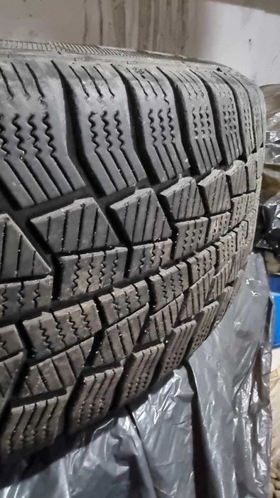 Cauciucuri de iarna 205/55 R16 cu jante de otel