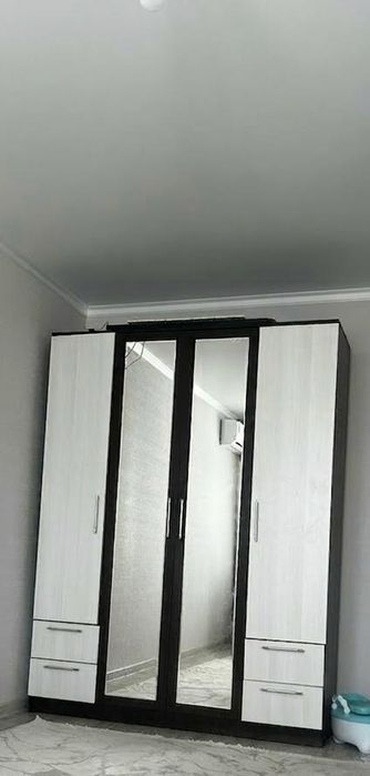 Продам шкаф 60тыс, самовывоз.