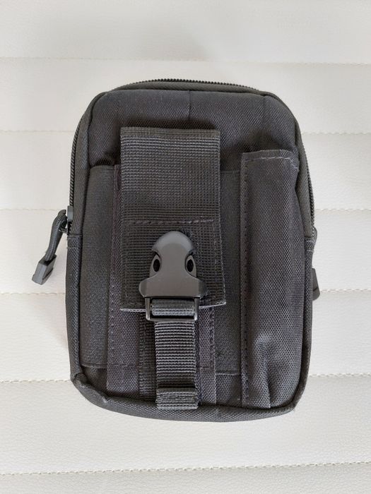 Borseta tactica, prindere Molle