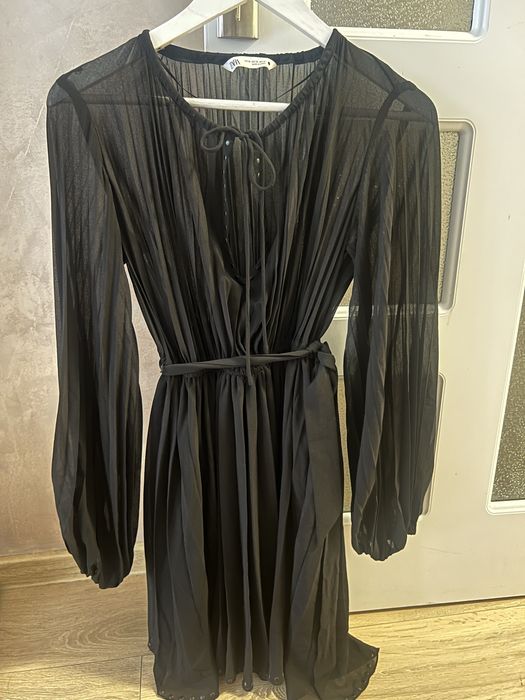 Официална черна рокля ZARA