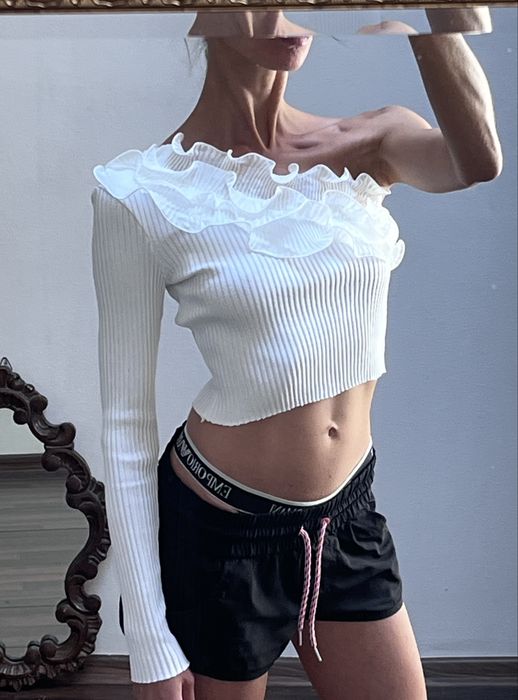 Zara, bluză asimetrică, 94% bumbac, albă, cu volane