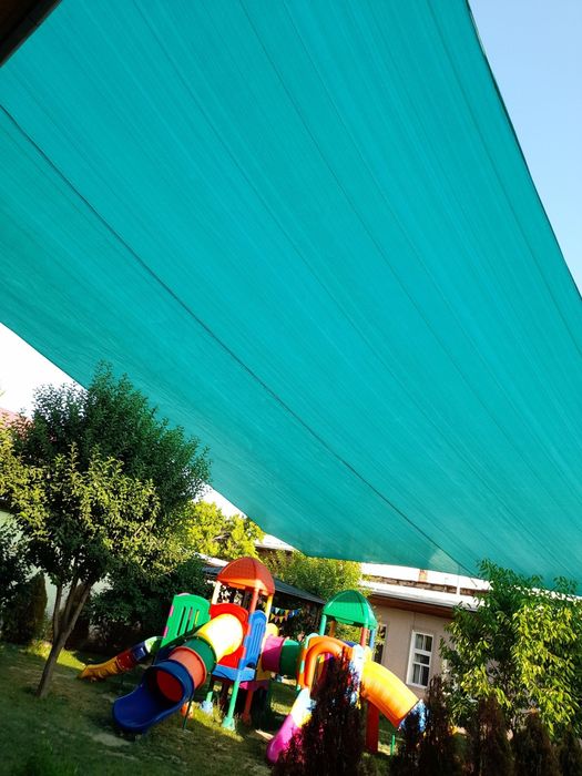 Baner tent ustanovka