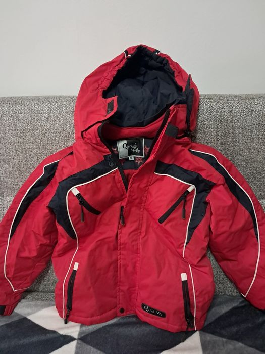 Costum de iarnă impermeabile.