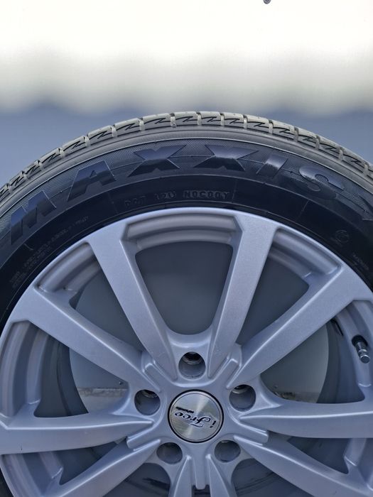 Продам диски с резиной