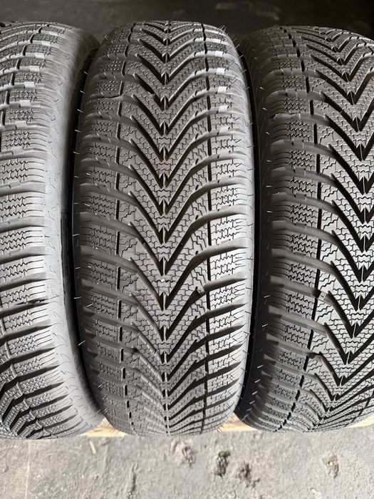 4 anvelope iarna 165/60/15 Vredestein 8 mm!