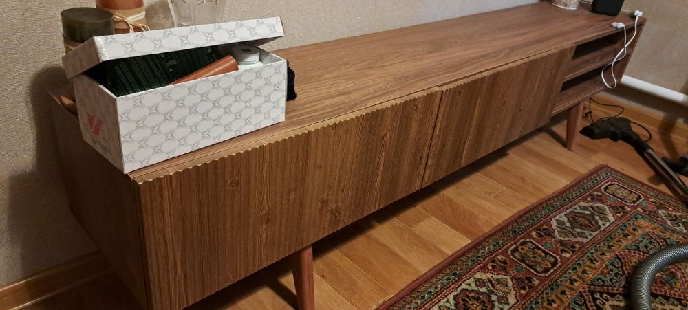 Тумба под телевизор
