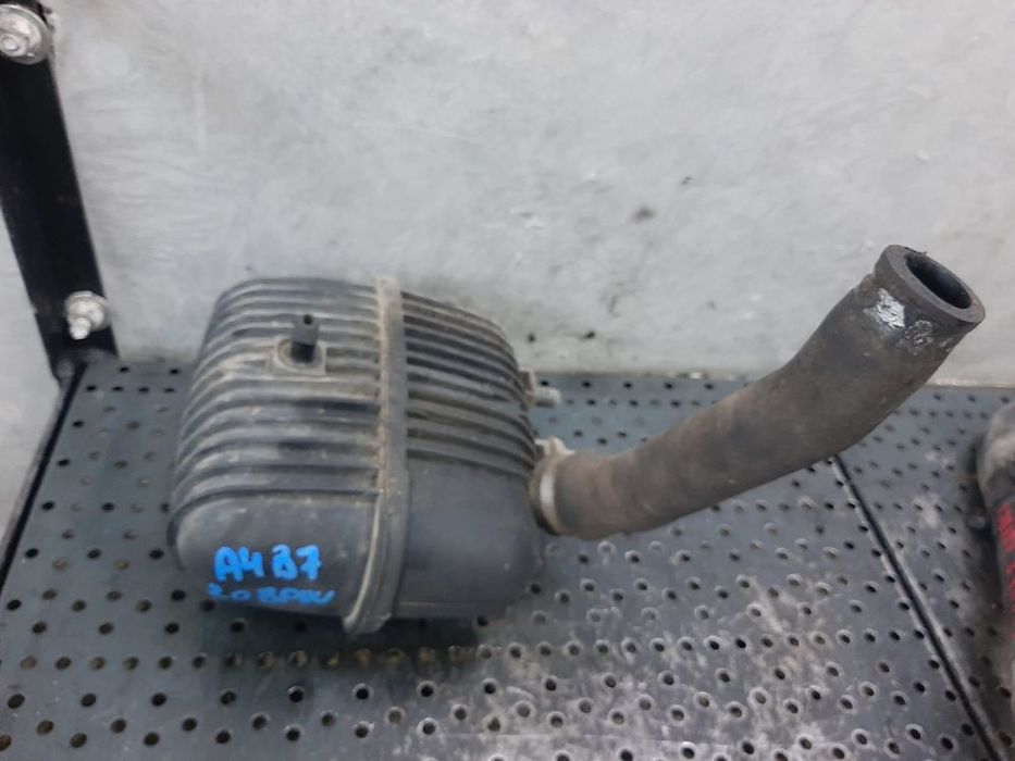 vas rezervor vacuum 2.0 tdi  audi a4 b7
